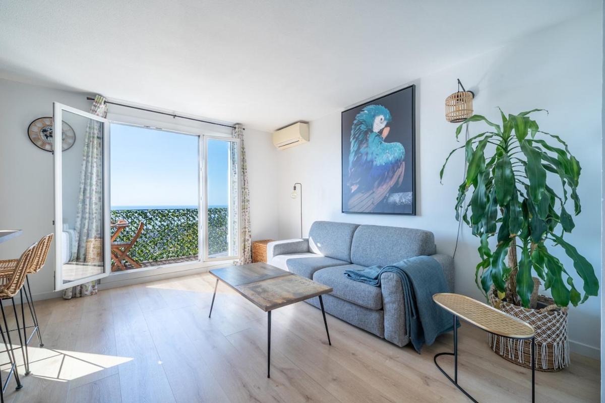 Panoramic Sea View Of The French Riviera, Parking *
